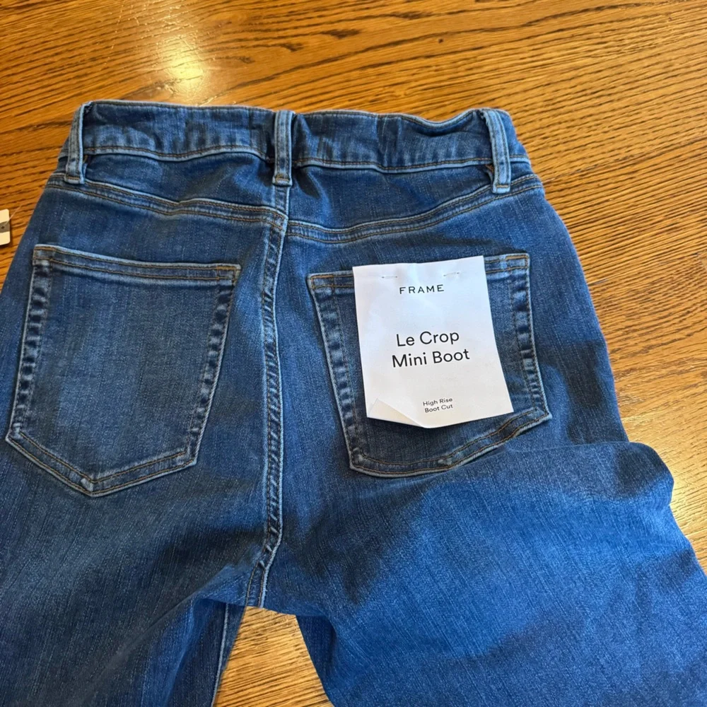 NWT Frame Le Crop Mini Boot Blue Jeans | Size 27 - Picture 7 of 7